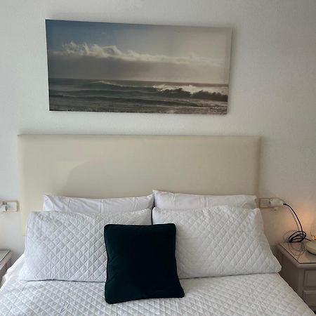 Atico Vistas Al Mar Golf ,Piscina Y Parking Albatros 2 Daire Rincón de la Victoria Dış mekan fotoğraf