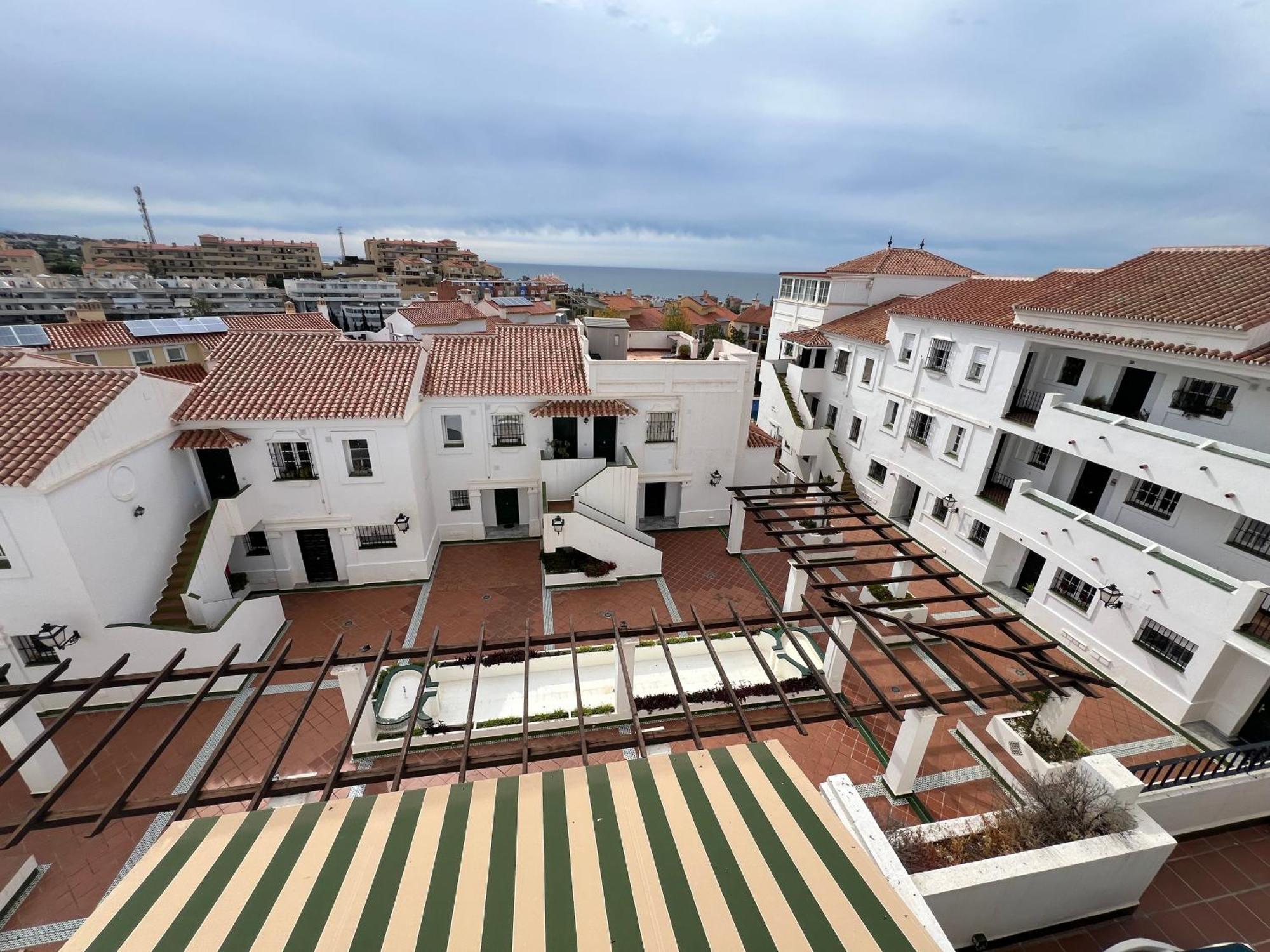 Atico Vistas Al Mar Golf ,Piscina Y Parking Albatros 2 Daire Rincón de la Victoria Dış mekan fotoğraf